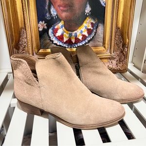 Anthropologie boots